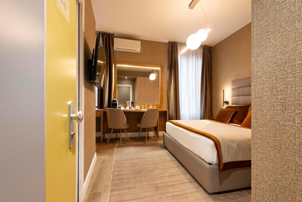 Royal Rooms Corso Рим Екстер'єр фото