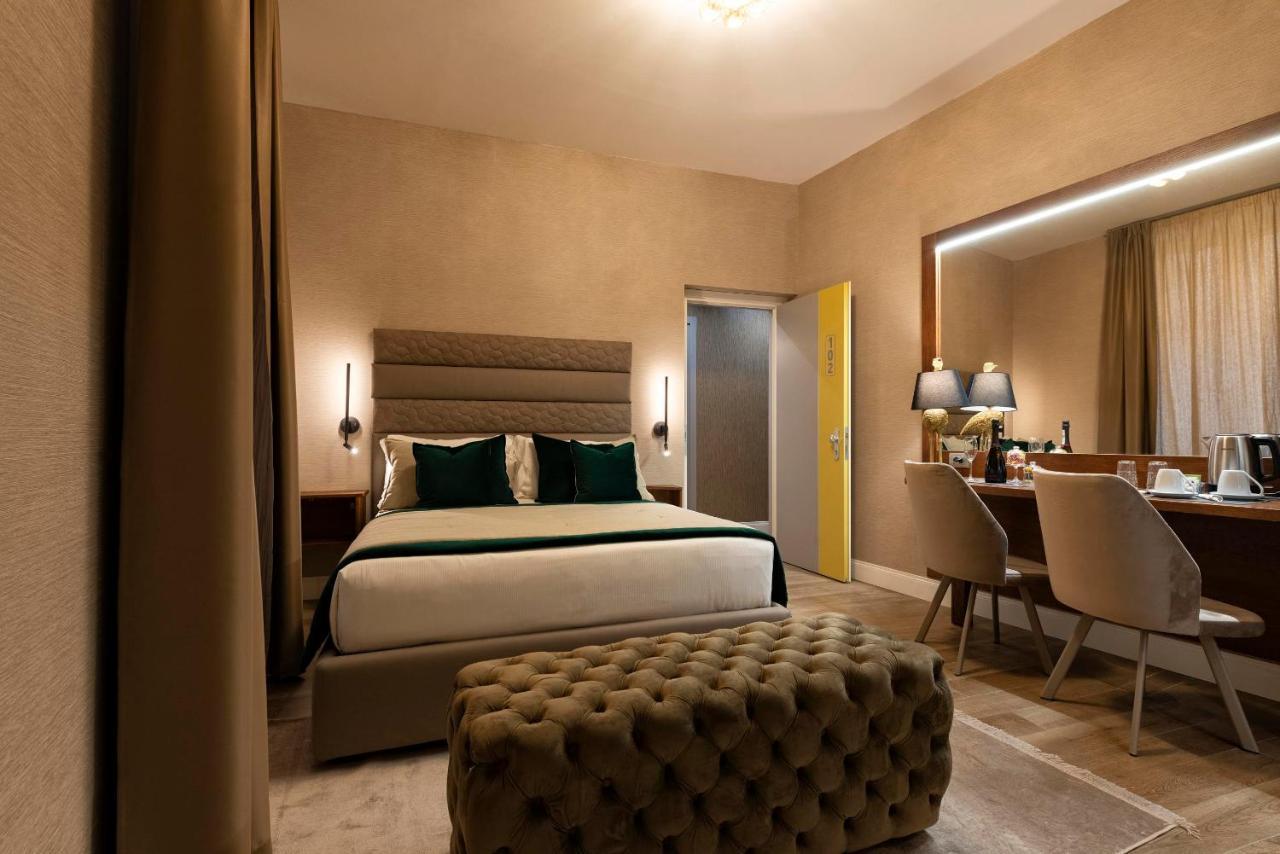 Royal Rooms Corso Рим Екстер'єр фото