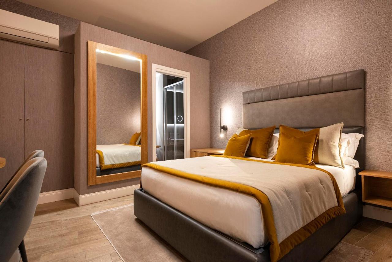 Royal Rooms Corso Рим Екстер'єр фото